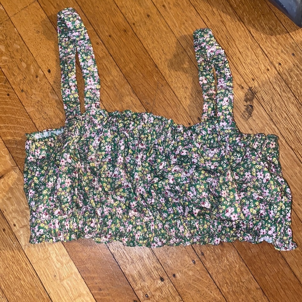 Zara Green Smocked Crop Top. Size L.